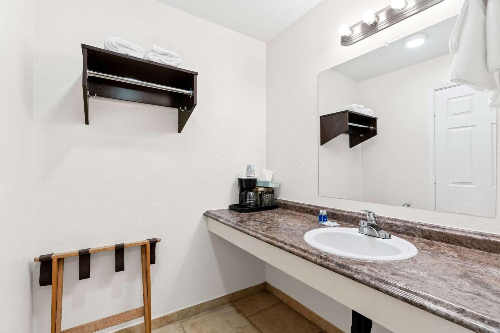 Rodeway Inn Hermiston - Umatilla Экстерьер фото