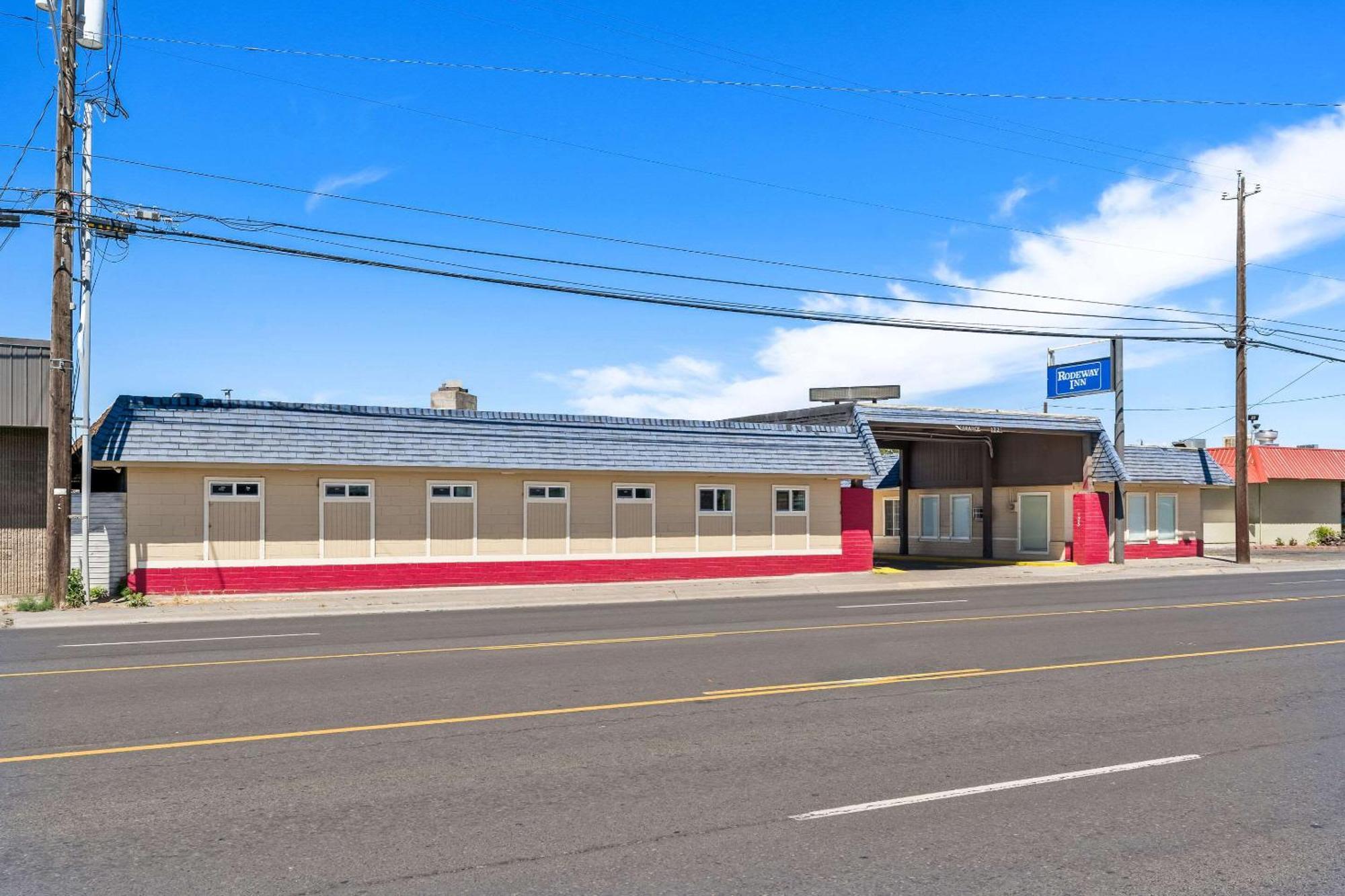 Rodeway Inn Hermiston - Umatilla Экстерьер фото