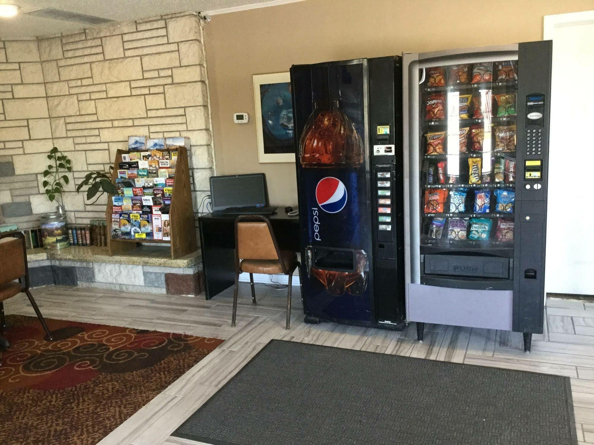 Rodeway Inn Hermiston - Umatilla Экстерьер фото